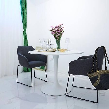 Апартаменты White Bliss Hideaway Любляна Экстерьер фото